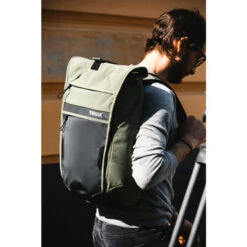 Thule Paramount Commuter Backpack 18L -Travel Storage Store 7cc935 17a66860925d4833ac0d1a4974674737mv2