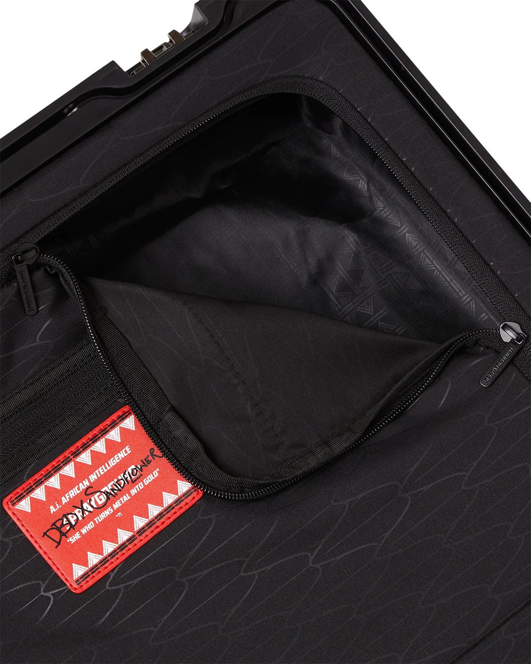 Sprayground A.I.8 - Origin Story Sharknautics Hardshell 21.5'' Carry-On Luggage 10 Sprayground A.I.8 - Origin Story Sharknautics Hardshell 21.5'' Carry-On Luggage - Image 10